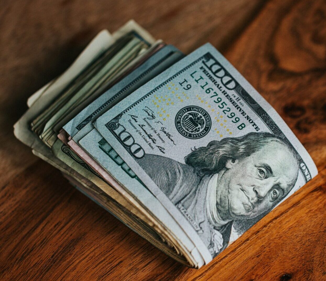 How to Invest in the Stock Market for Beginners (a Simple UK Strategy)