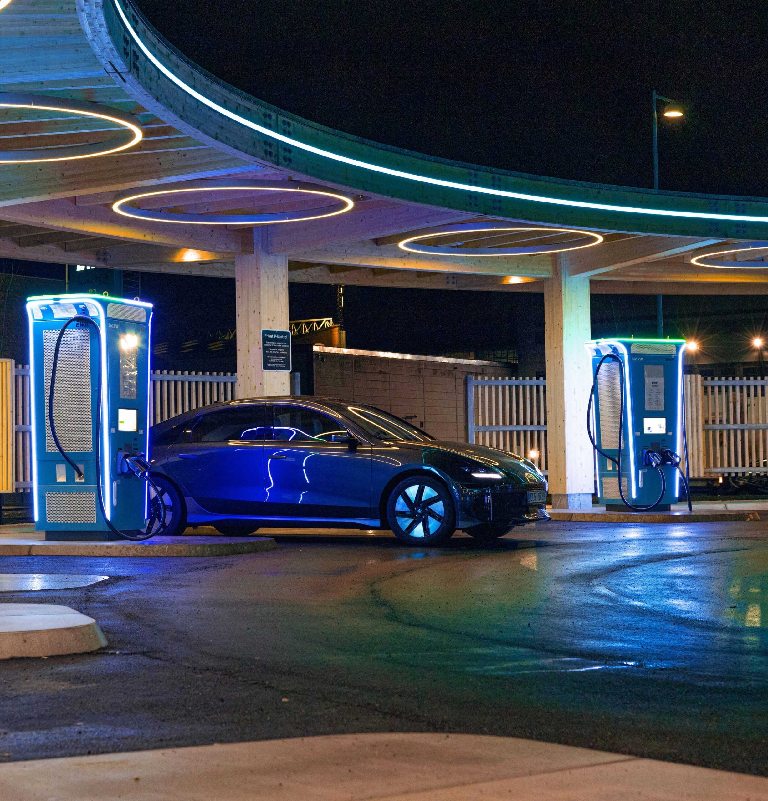 Rapid Electric Vehicle charging station